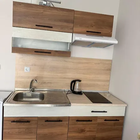 студиа осака Apartman *